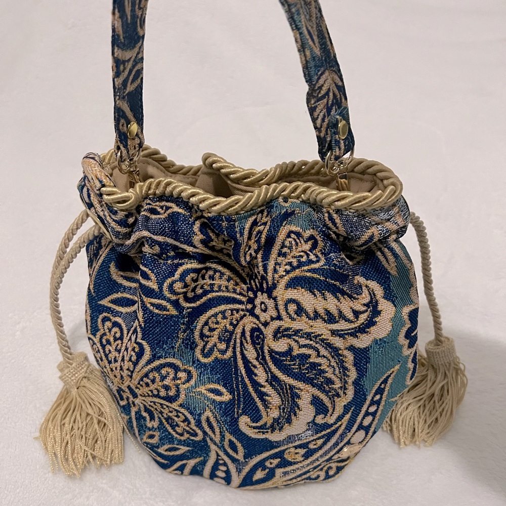 Mochilas Bags… Handmade unique pieces designed & created in Colombia!